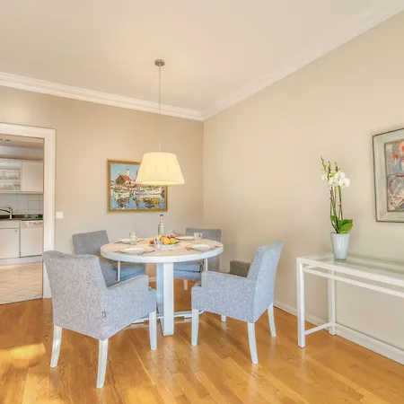 Appartement-hotel Timmendorfer 4*