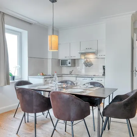 Appartement-hotel Timmendorfer 公寓式酒店 4*